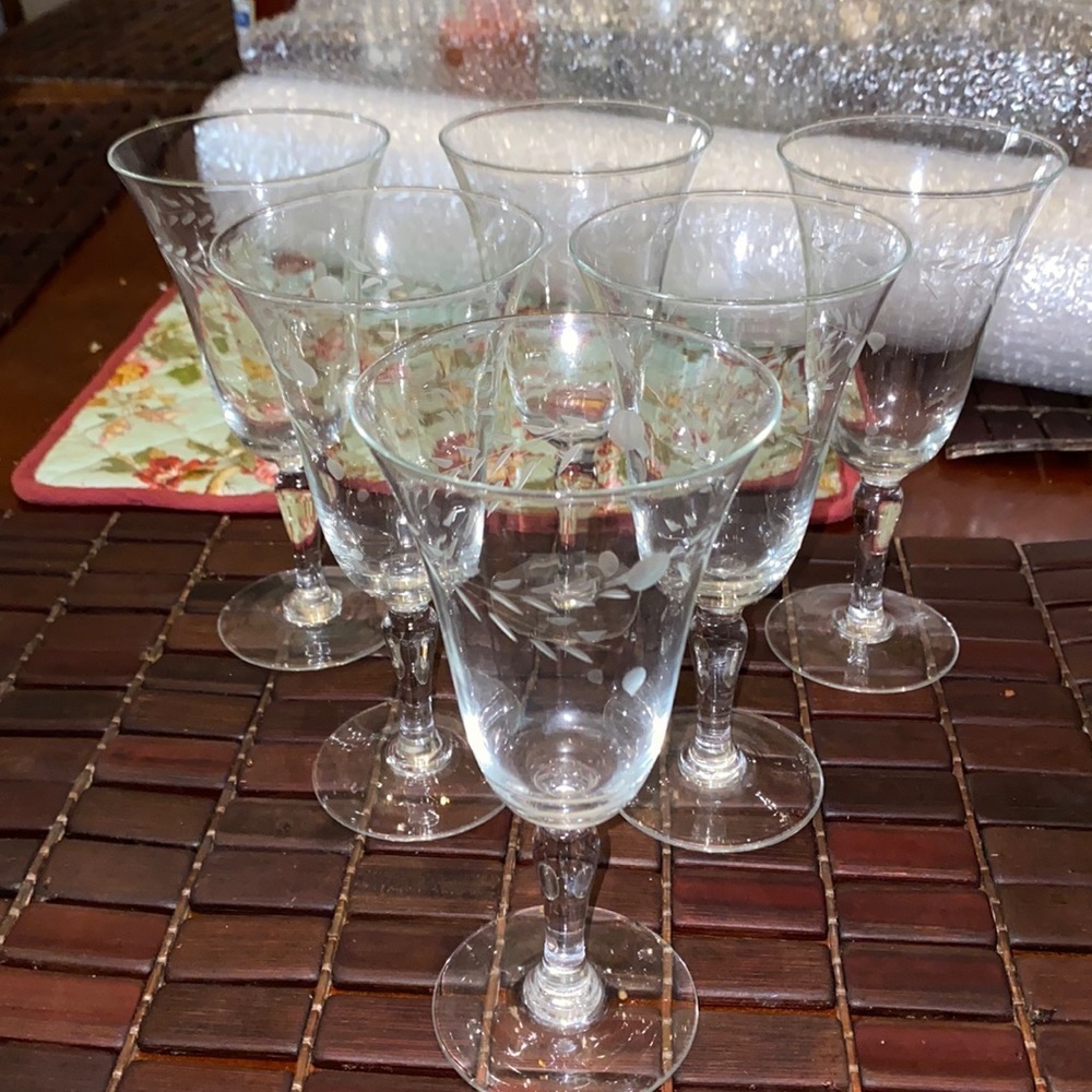 Set of 6 vintage bell cup crystal glass